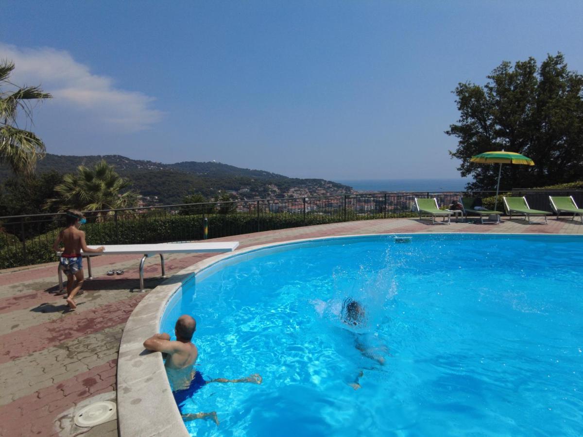 Villaggio Colombo Nuova Gestione Marina dʼMarina dʼAndora Exteriör bild