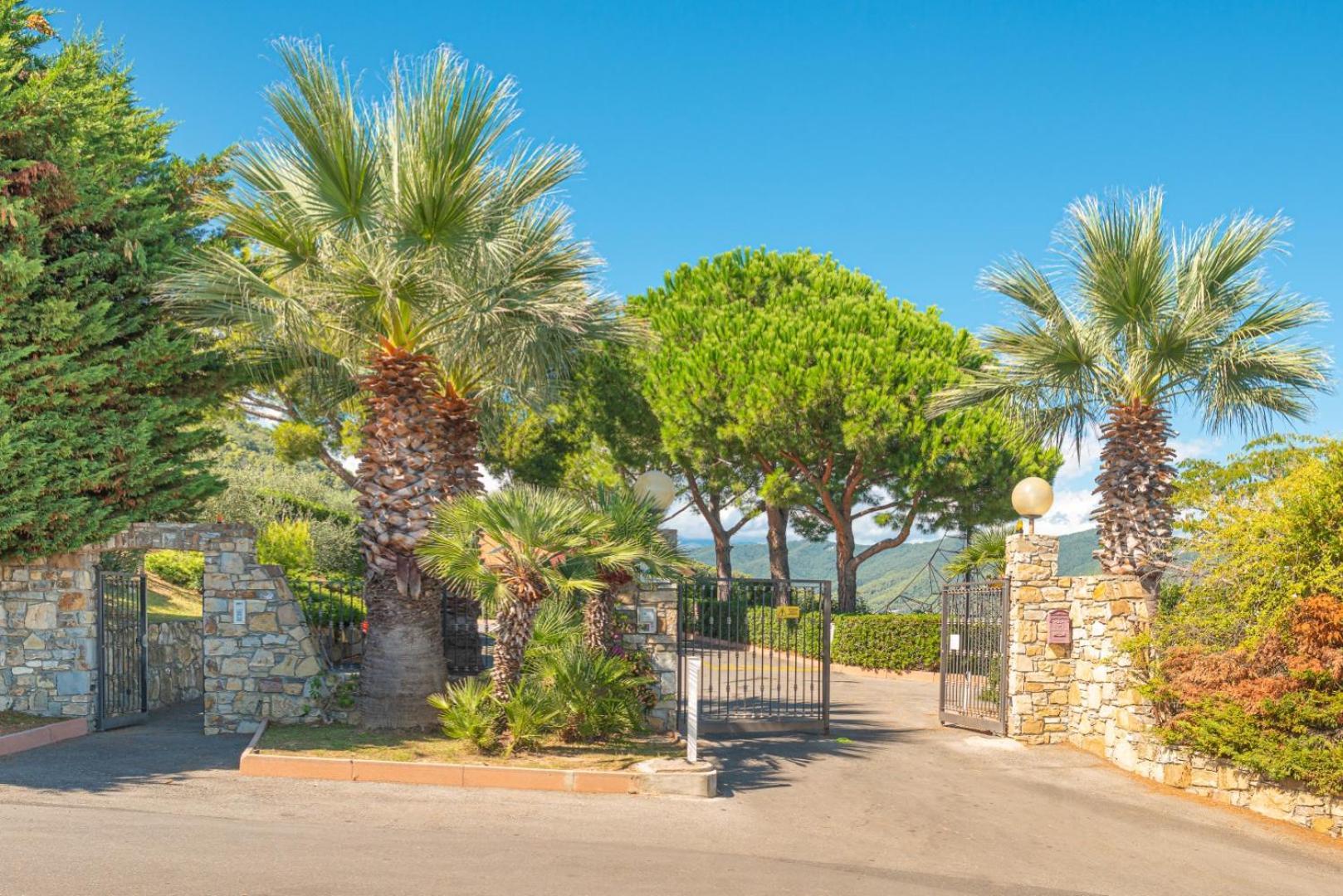 Villaggio Colombo Nuova Gestione Marina dʼMarina dʼAndora Exteriör bild
